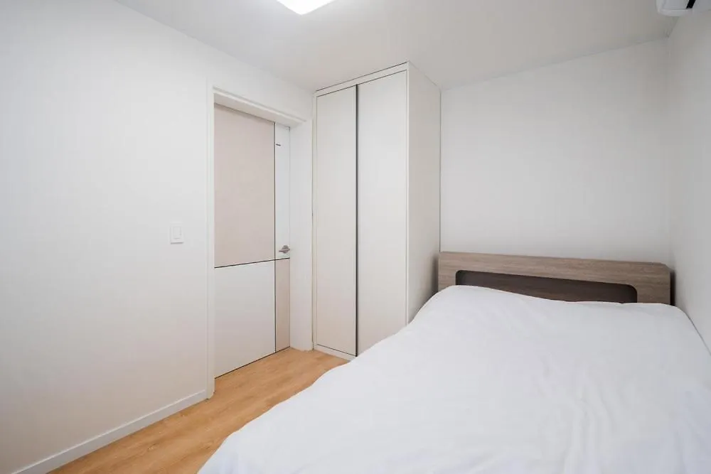 Backrokdam Pension Jeju Guest house