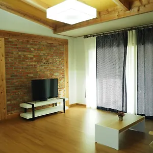2* 酒店 Bija Town